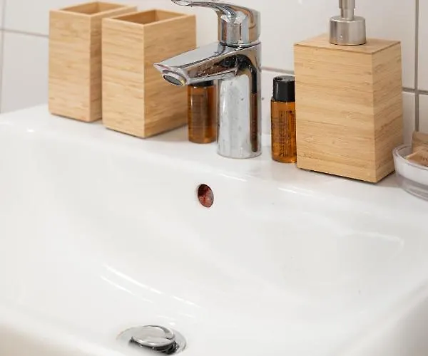 - Magical Harry Potter In - 2 Mins Central Station Hbf - Kingsize Bed & Netflix - Daire Duisburg